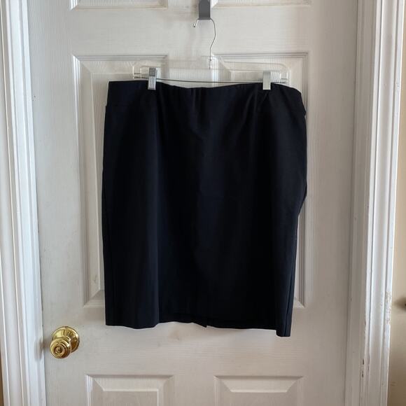 J. Jill black Ponte pencil skirt - Picture 1 of 4